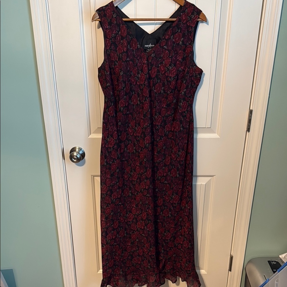 Positive attitude Women's Sleeveless Floral Dress - Black and Red 16